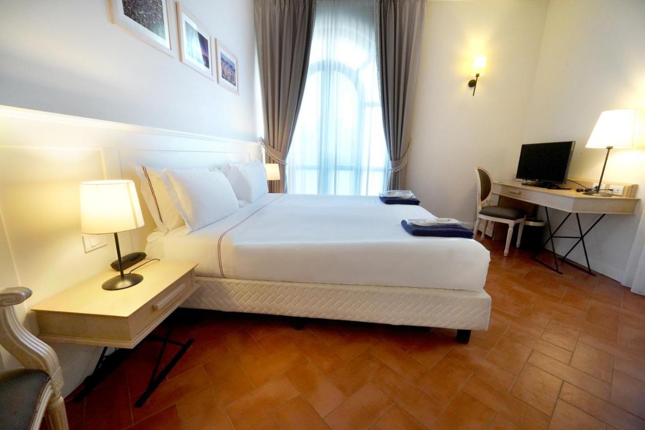 Saturnia Tuscany Hotel มันชาโน ภายนอก รูปภาพ
